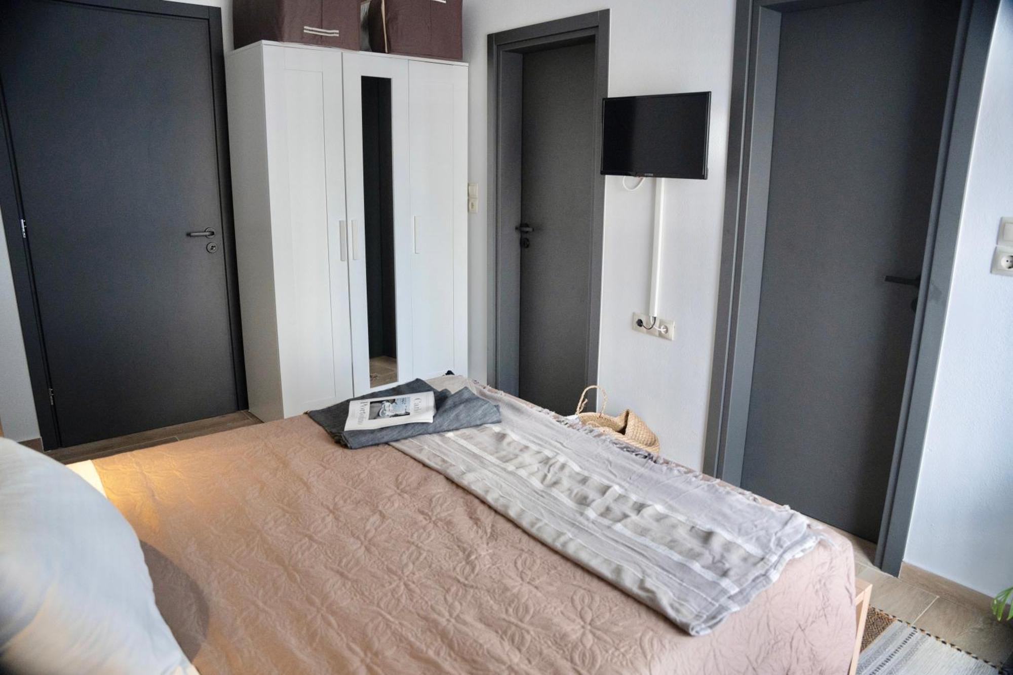 Exquisite 4-Bedroom Prestige Apartment Rhodes City Екстер'єр фото