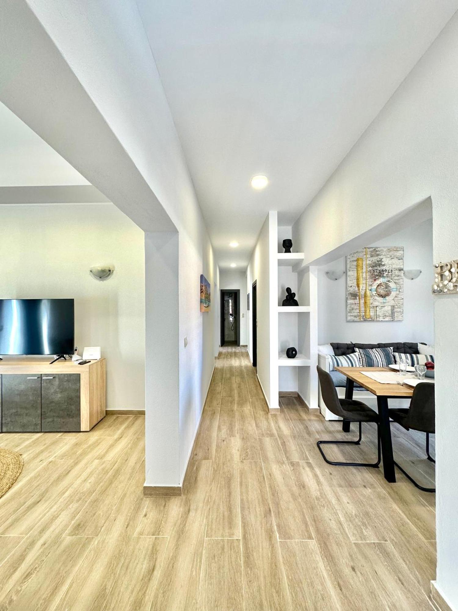 Exquisite 4-Bedroom Prestige Apartment Rhodes City Екстер'єр фото