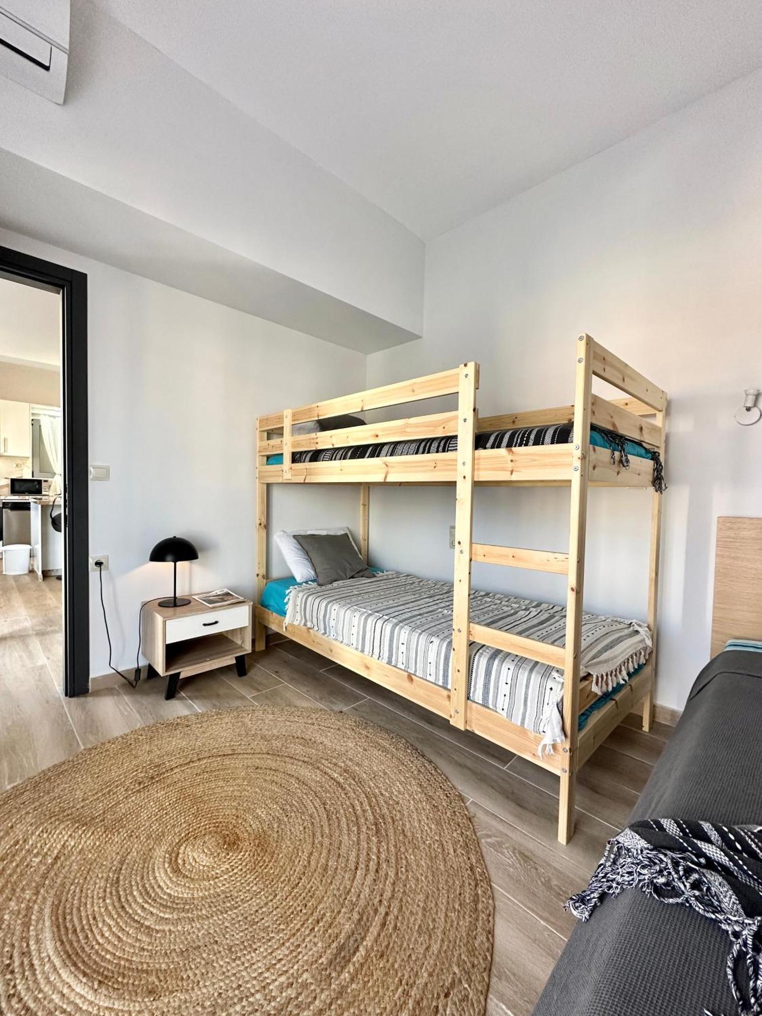 Exquisite 4-Bedroom Prestige Apartment Rhodes City Екстер'єр фото